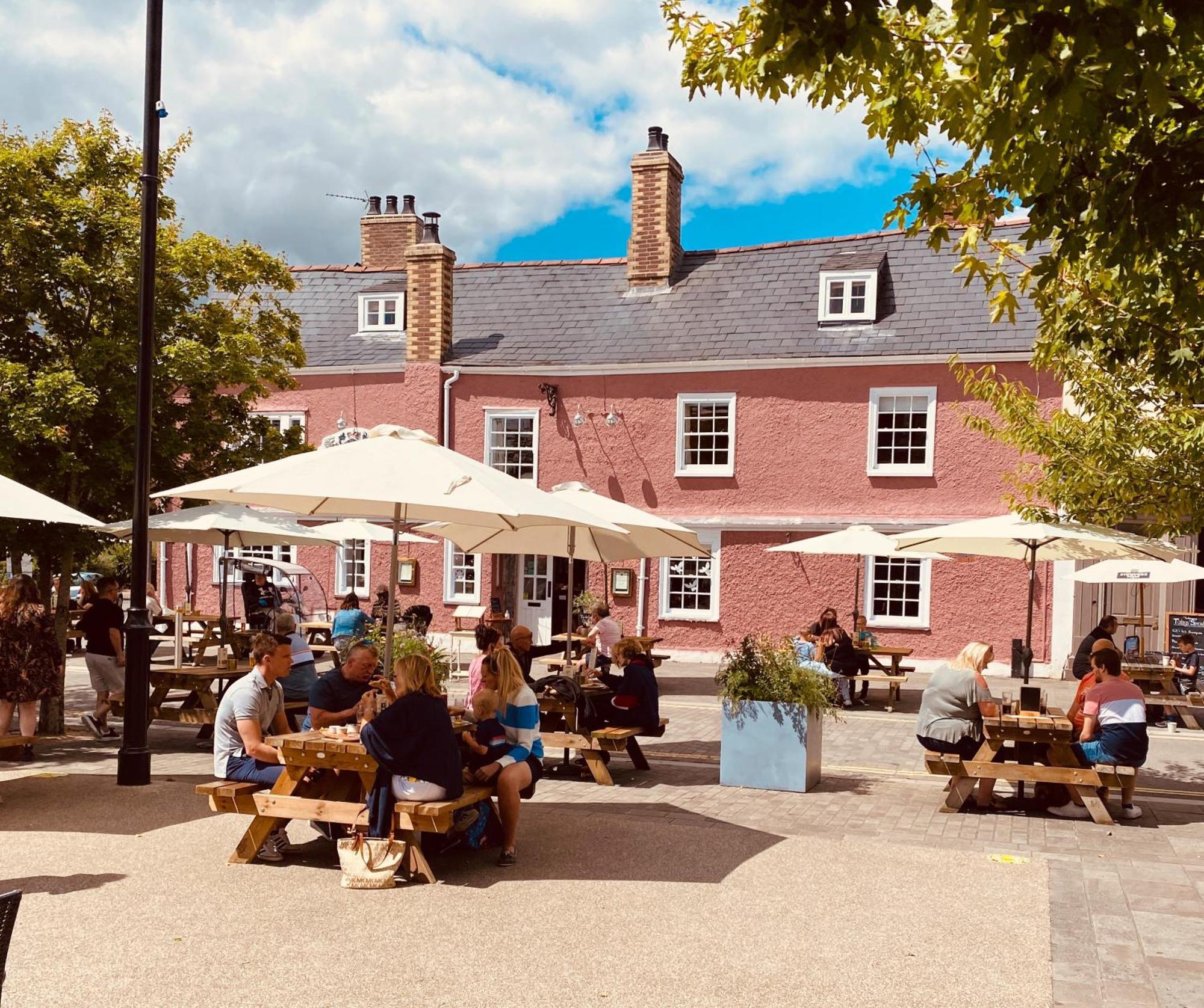 Kings Arms Hotel Abergavenny Kültér fotó