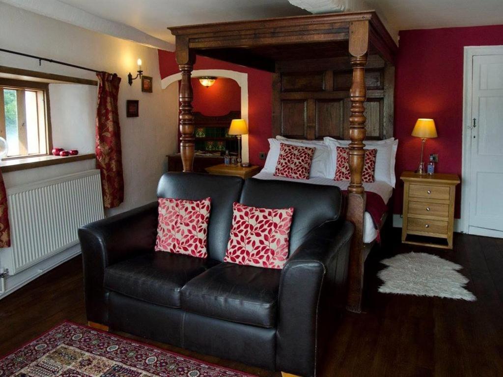 Kings Arms Hotel Abergavenny Kültér fotó