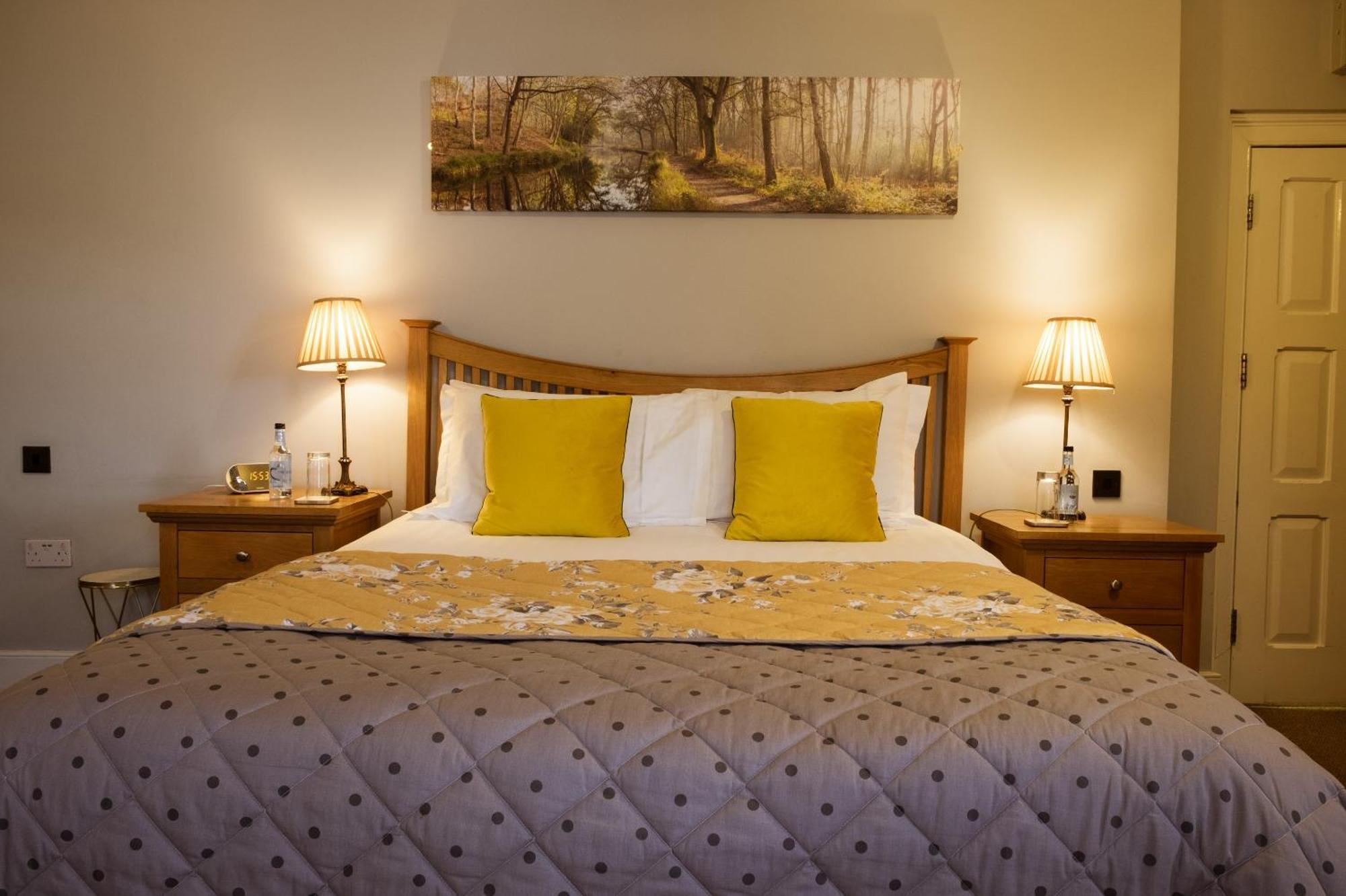 Kings Arms Hotel Abergavenny Kültér fotó