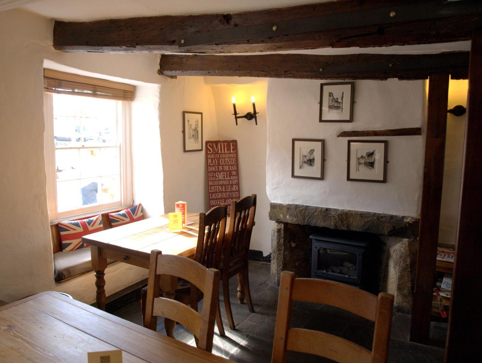 Kings Arms Hotel Abergavenny Kültér fotó